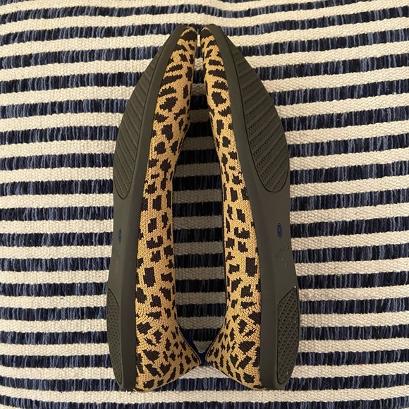 Rothy’s The Point Leopard Flats, Retired Print, Size 8 - Picture 6 of 15